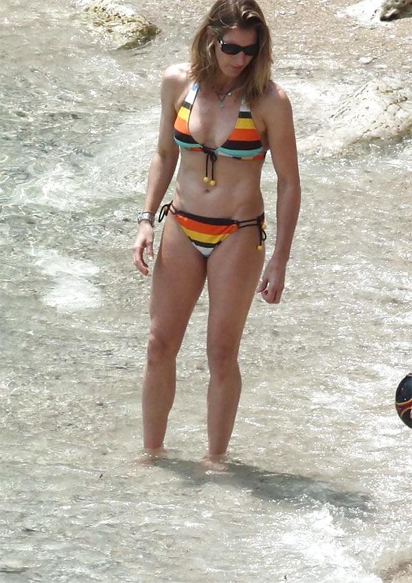 16P Steffi Graf Bikini