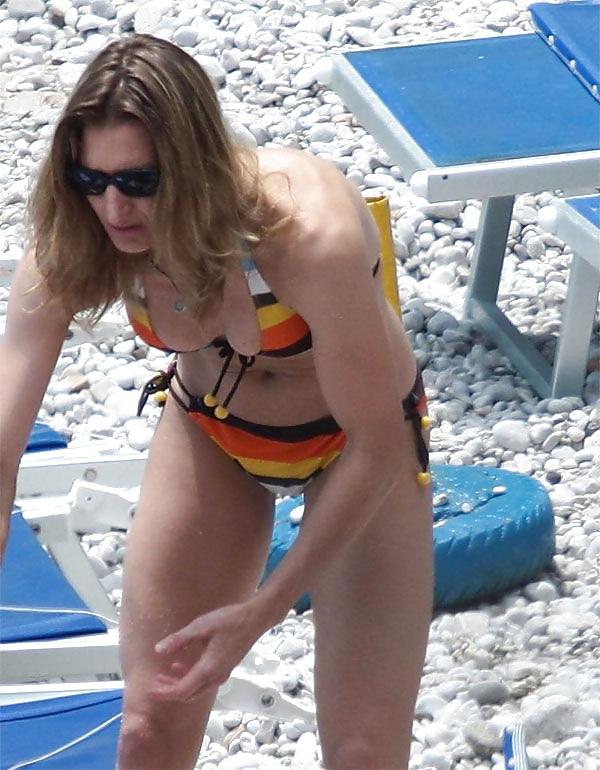 16P Steffi Graf Bikini