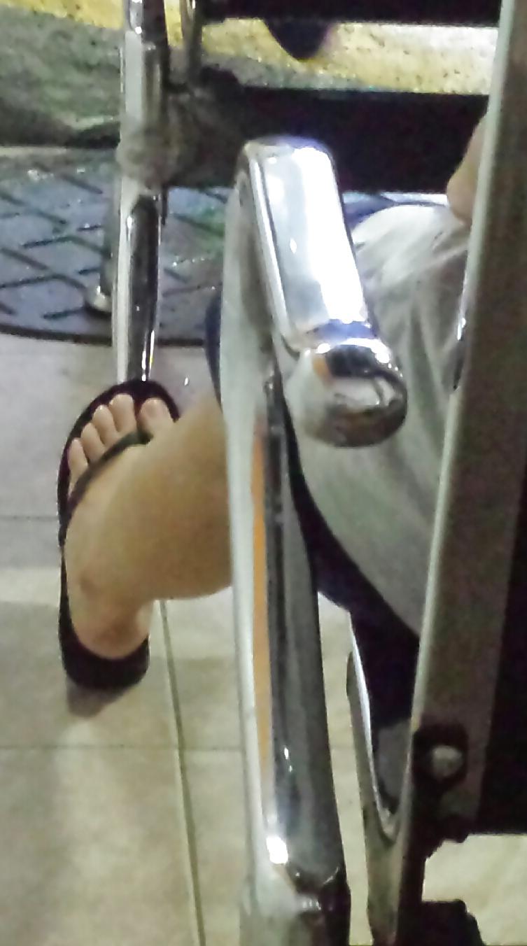 11P Pinay pretty petite with nice legs and feet