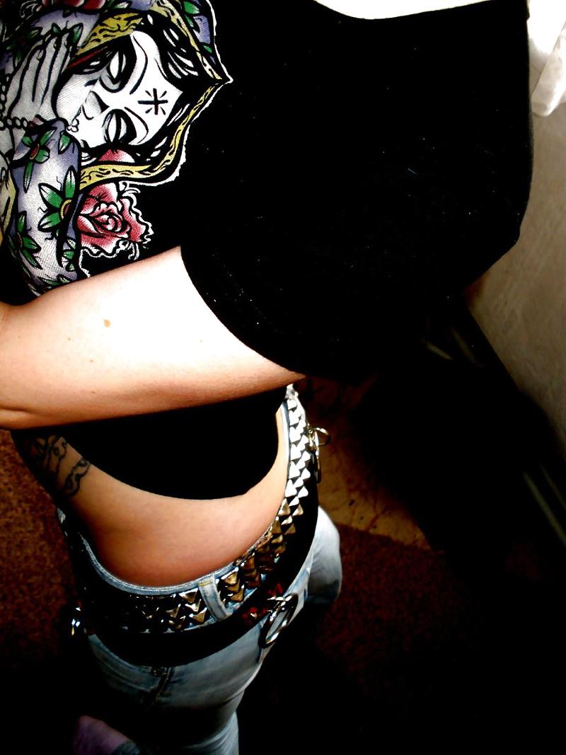 25P Hot Emo Girl
