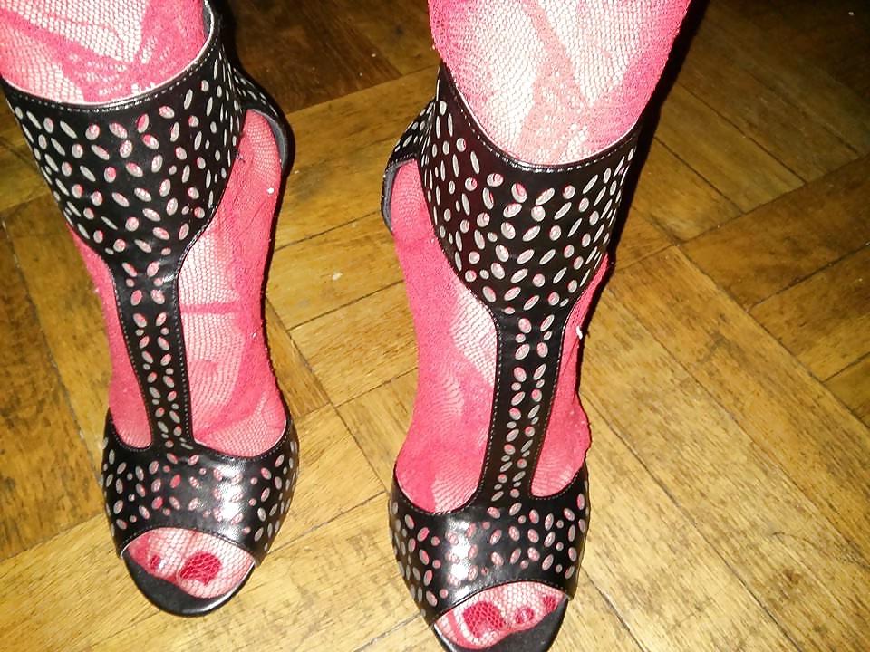 25P Stockings & High Heels
