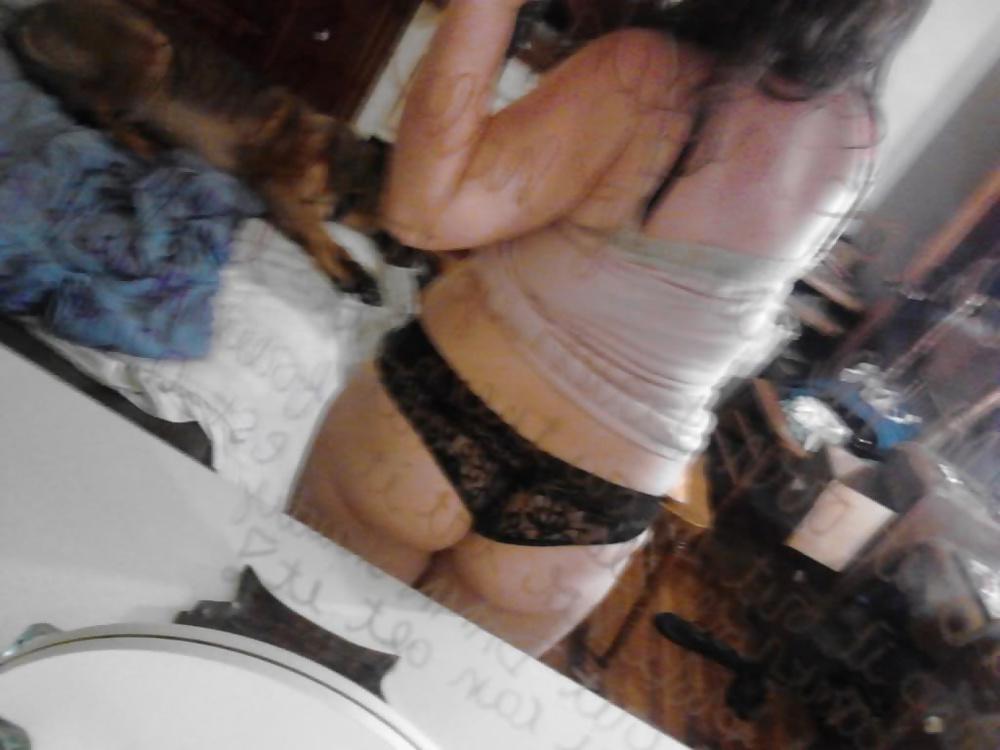 17P Big ass latina selfshot