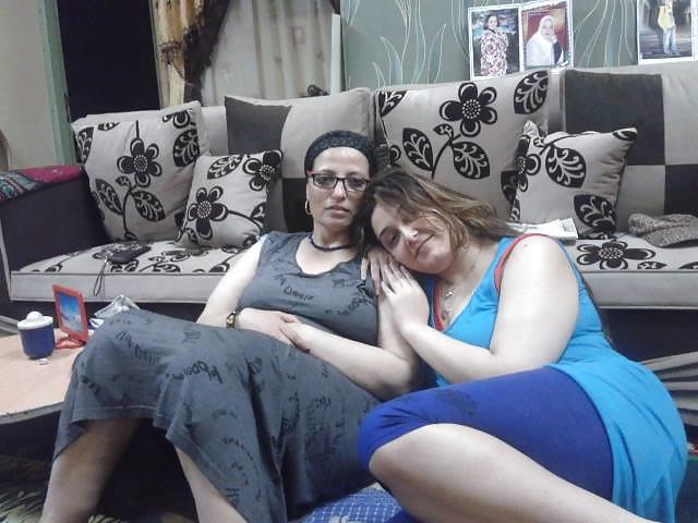 11P How many want arabic mother and daughter 