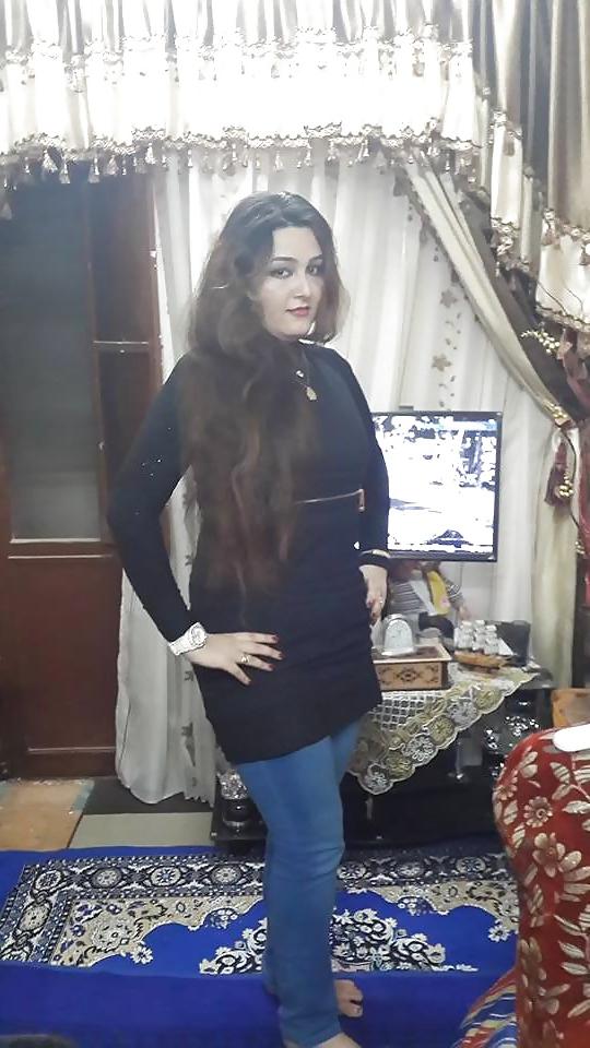 11P How many want arabic mother and daughter 