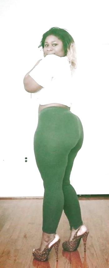 25P Facebook makes your dick hard 2 (big booty)