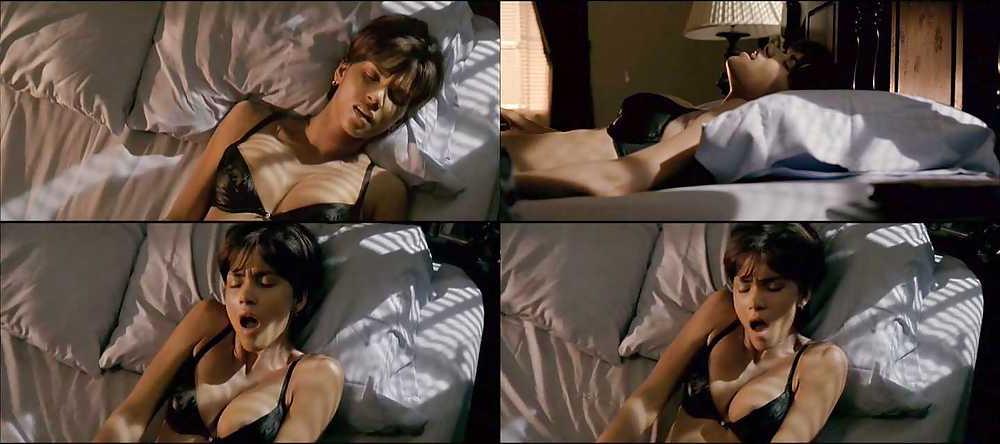 25P Halle Berry mega collection
