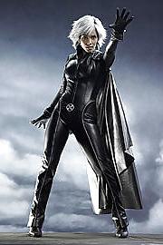 25P Halle Berry mega collection