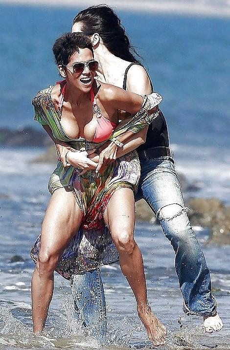 25P Halle Berry mega collection