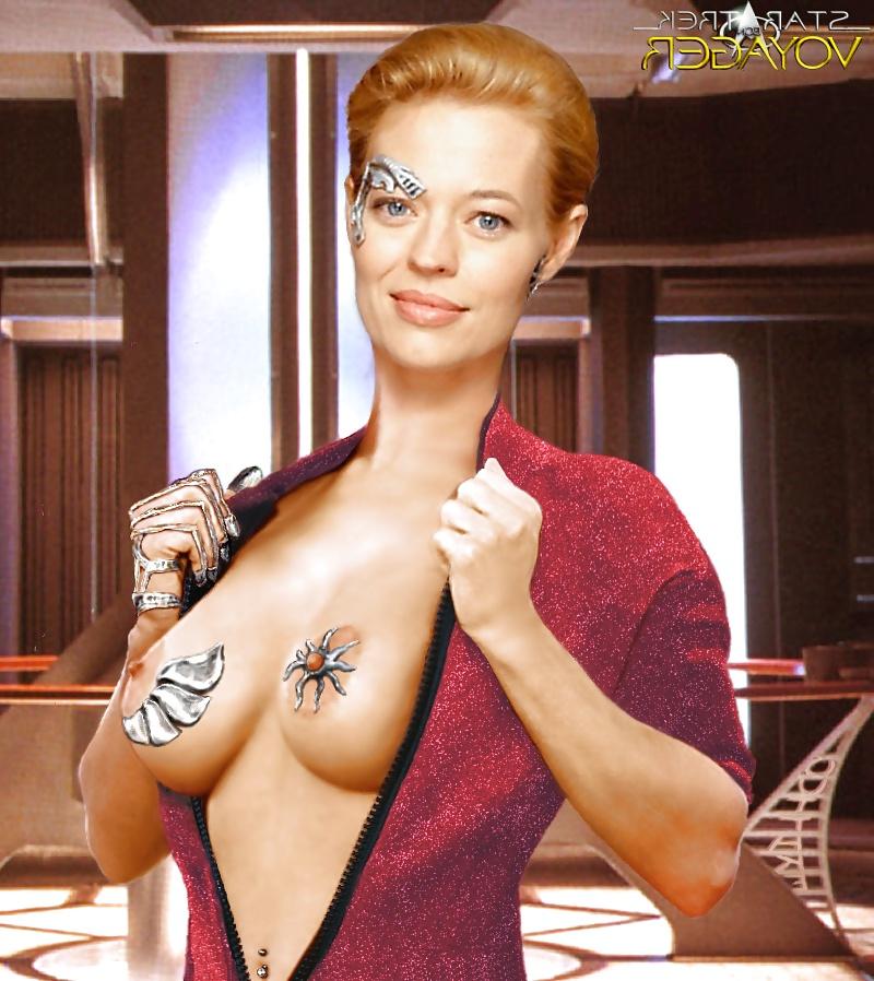 25P Star Trek queen Jeri Ryan