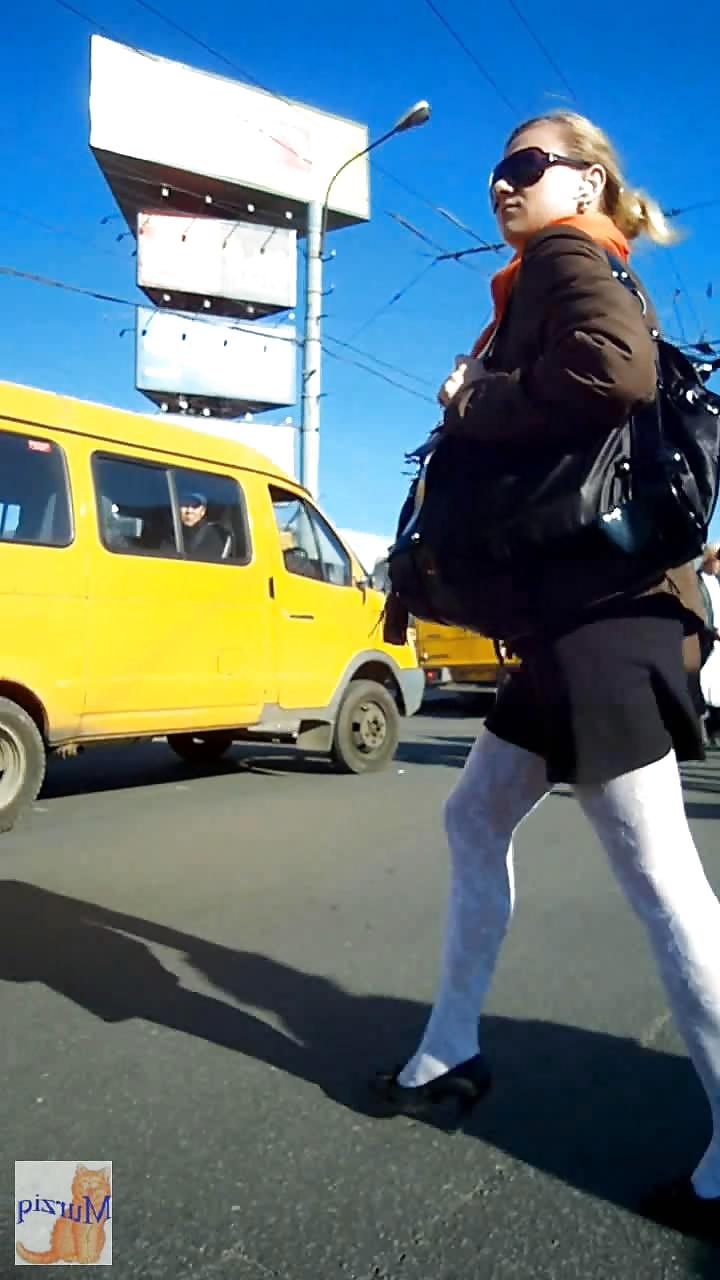 8P Pantyhose upskirt-street views 4.