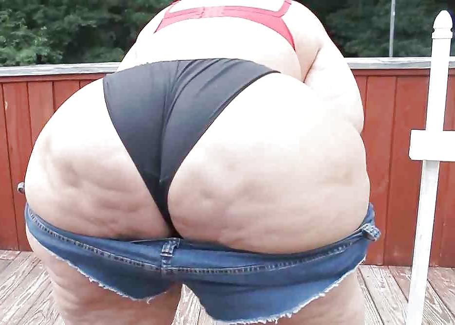 25P Thick white creamy big booty 28
