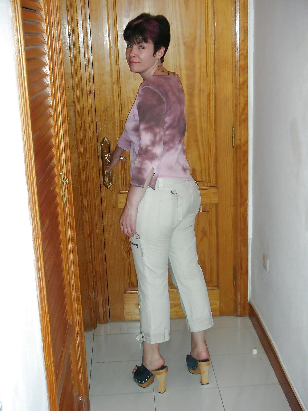 16P Brunette Mature Colleen Stripping