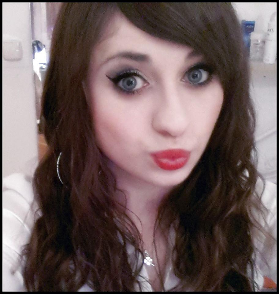 25P Croatian Teen Sluts