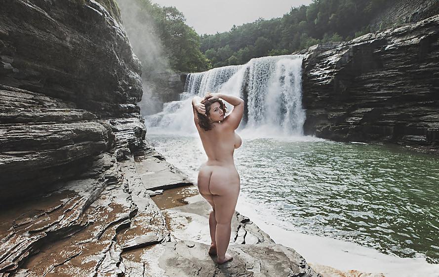 21P Big Booty 13