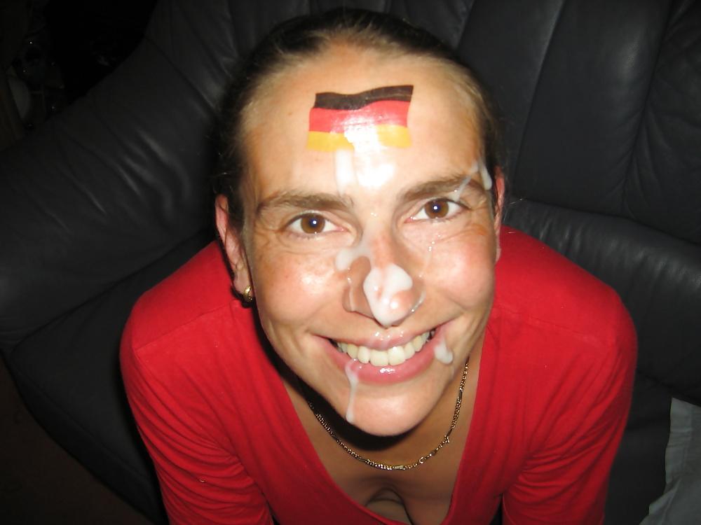 25P Nice german GF Seems to Enjoy Facials!!!