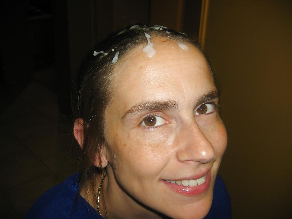 25P Nice german GF Seems to Enjoy Facials!!!