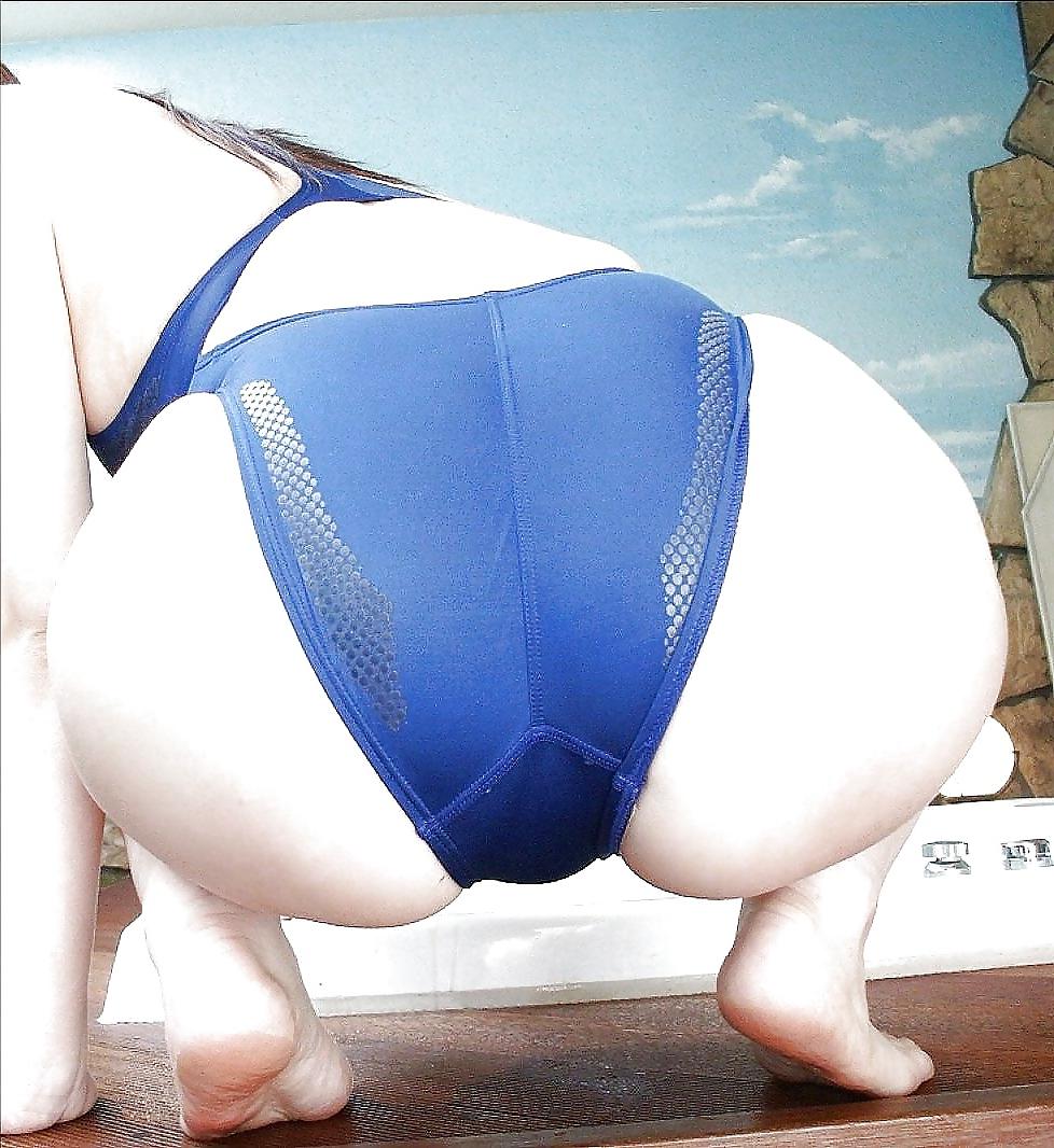 25P Fave big round ass pix