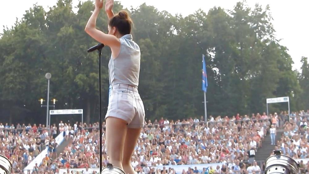 25P Lena Meyer-Landrut GEILE JEANS HOT-PANTS!!!!!!!!