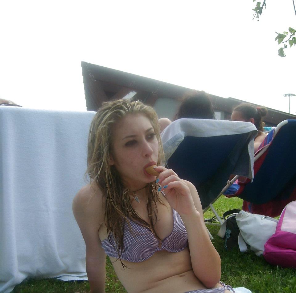 25P FB TEEN SLUTS - BIG BOOBS NIPPLES AND ASSES - COMMENT PLS