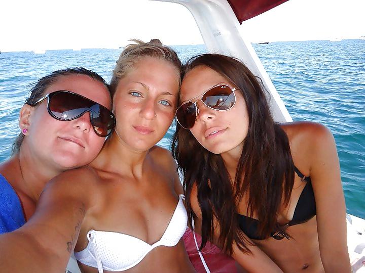 25P FB TEEN SLUTS - BIG BOOBS NIPPLES AND ASSES - COMMENT PLS