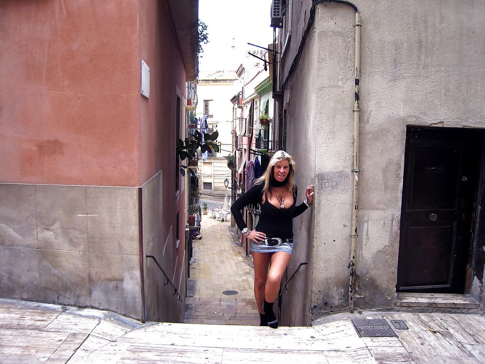 25P Julia-Perfect German SlutWife