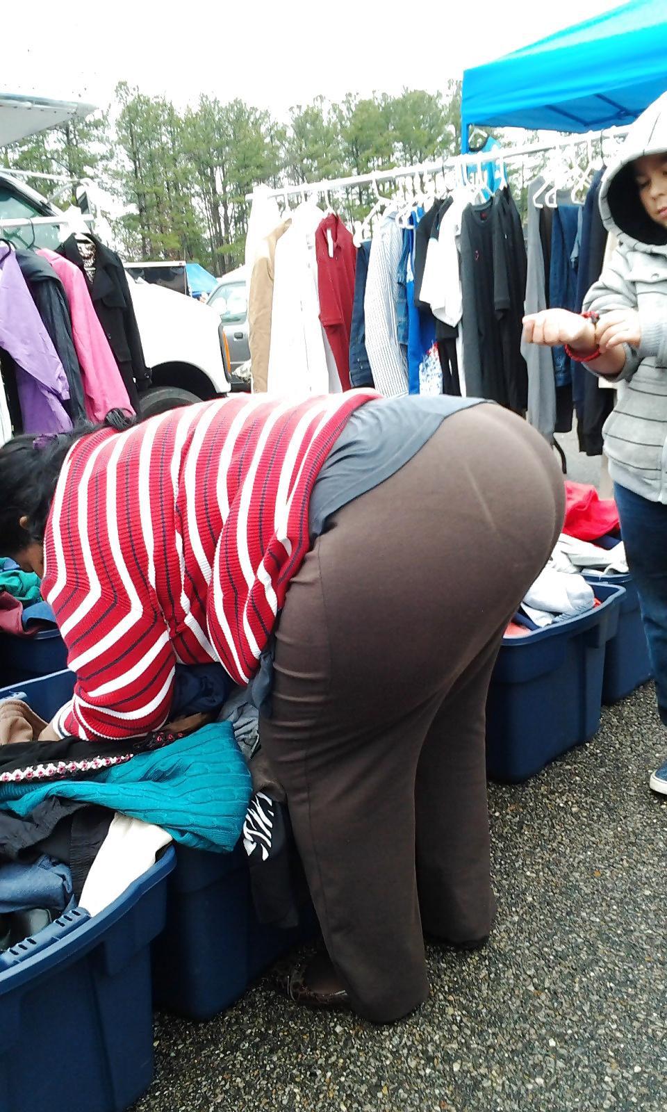 25P Big booty candid