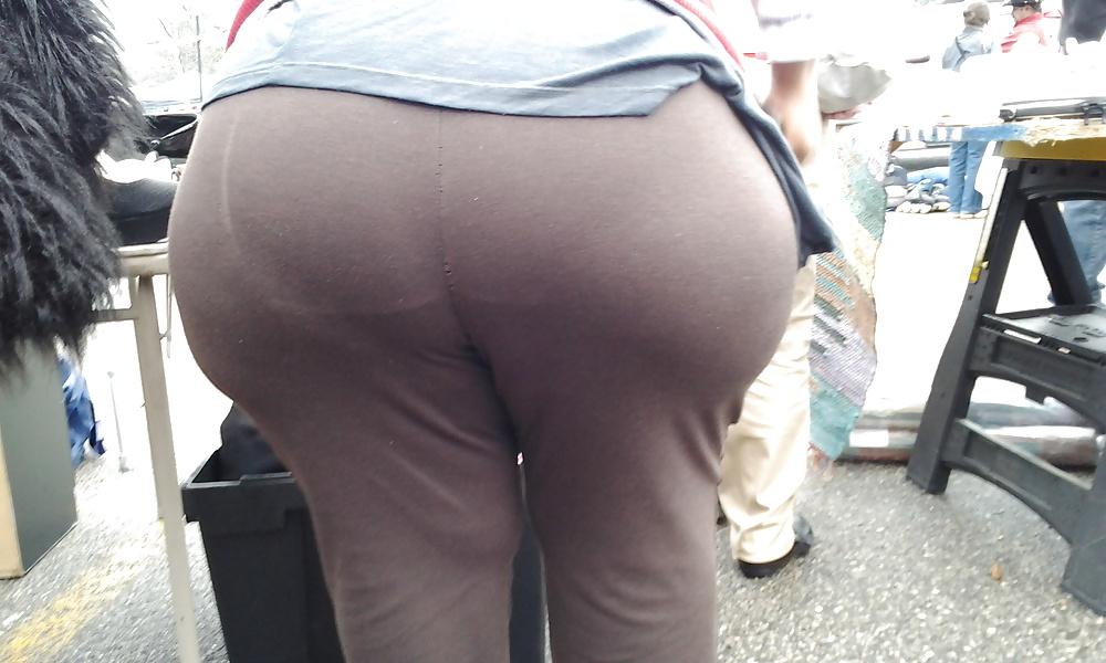 25P Big booty candid