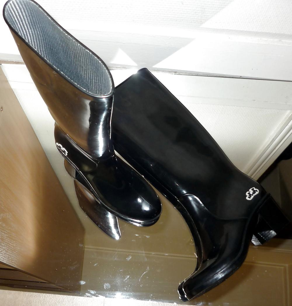 7P Cinderella's big score (pvc boots)...