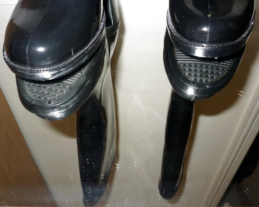7P Cinderella's big score (pvc boots)...
