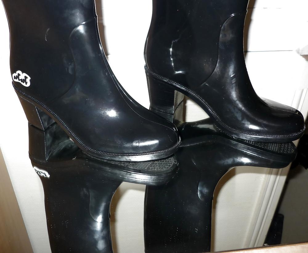 7P Cinderella's big score (pvc boots)...