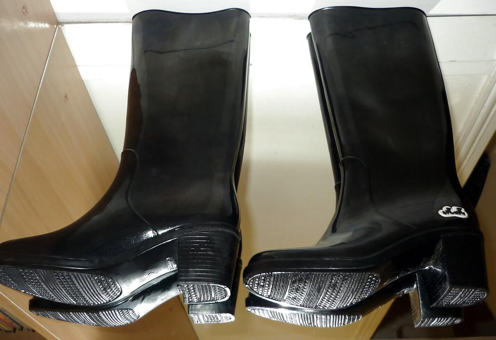 7P Cinderella's big score (pvc boots)...