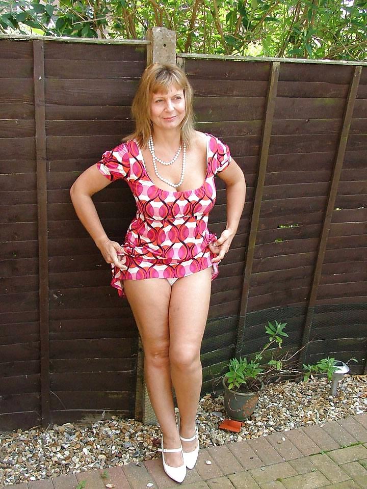 24P Hot Mature big boobs