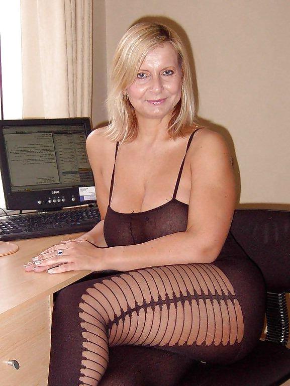 24P Hot Mature big boobs