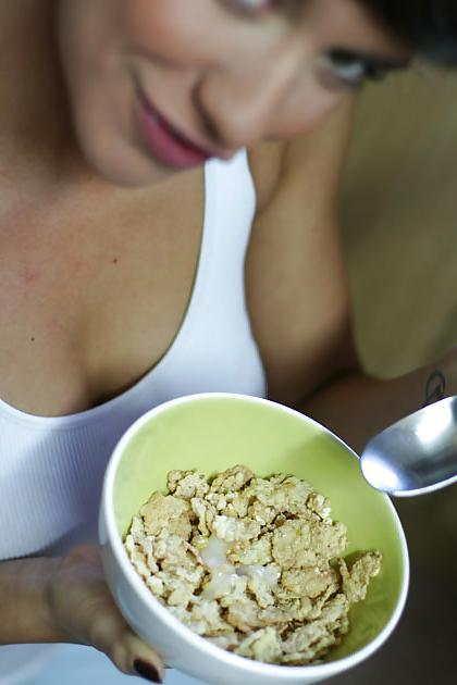 25P Cum and Food