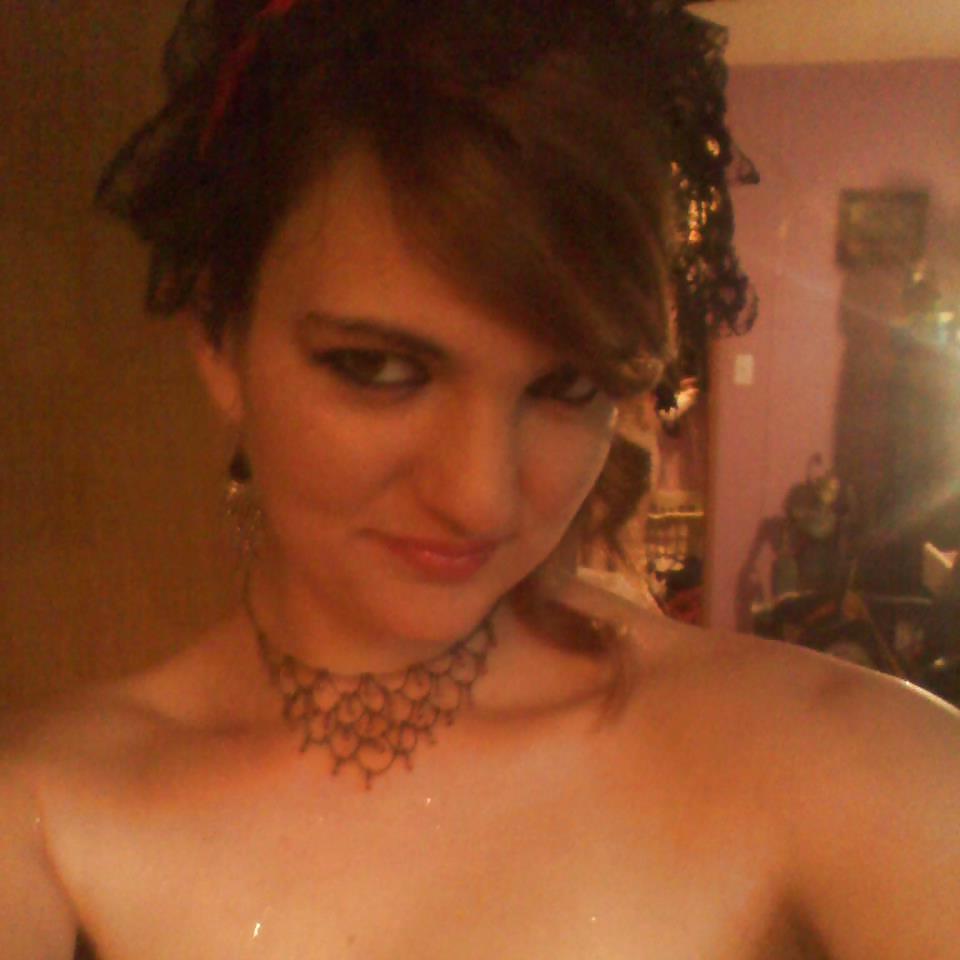 7P Emo Teen Slut