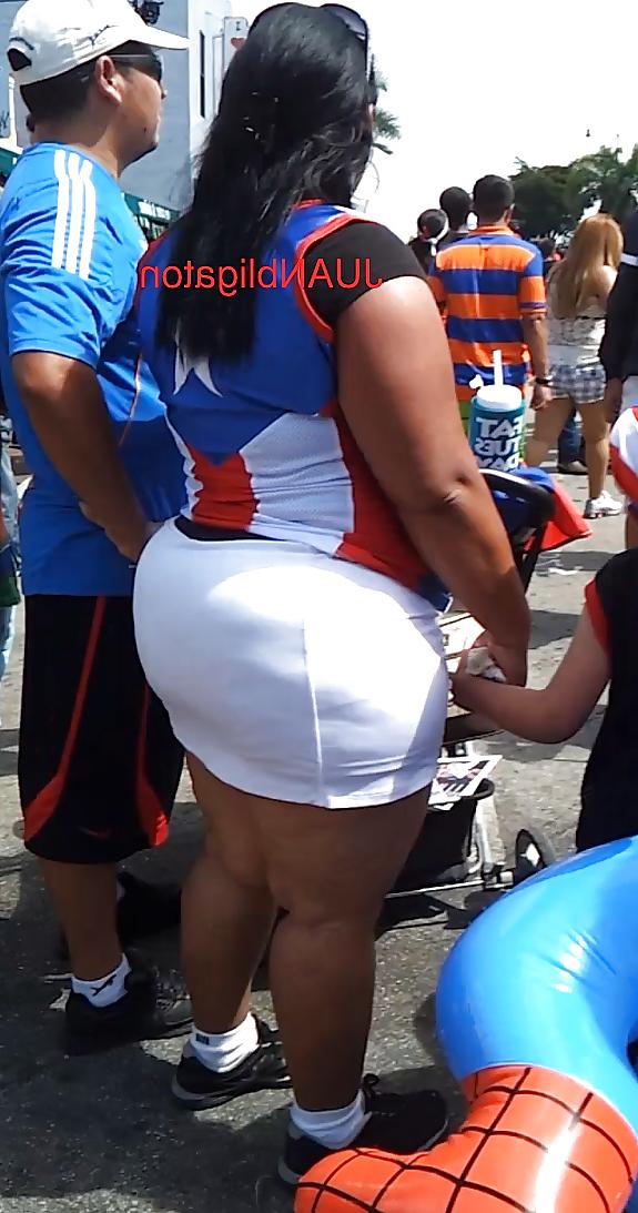7P HUGE Fat Big BOOTY Rican MILF VOYEUR cellulite skirt!