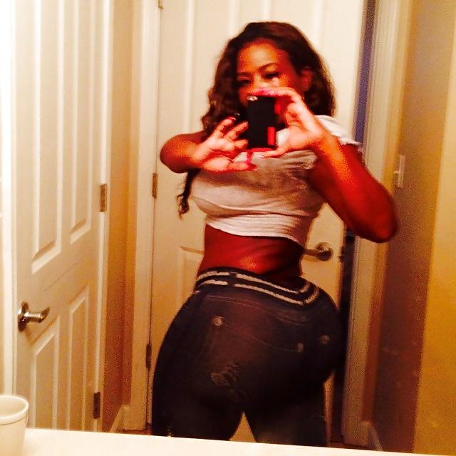 25P Big booty Milf pt. 2