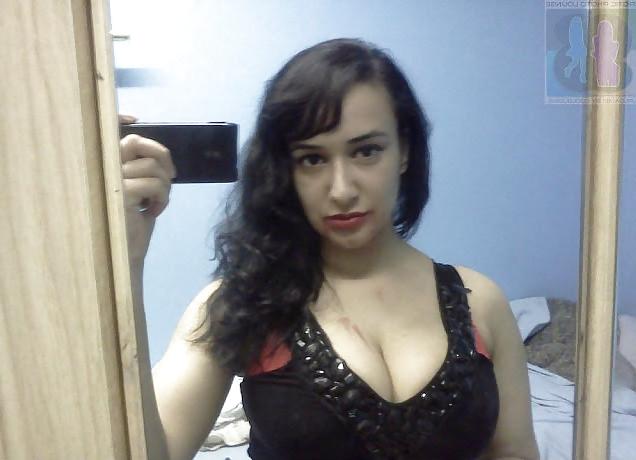 25P Beautiful Pakigirl with big boobs!!