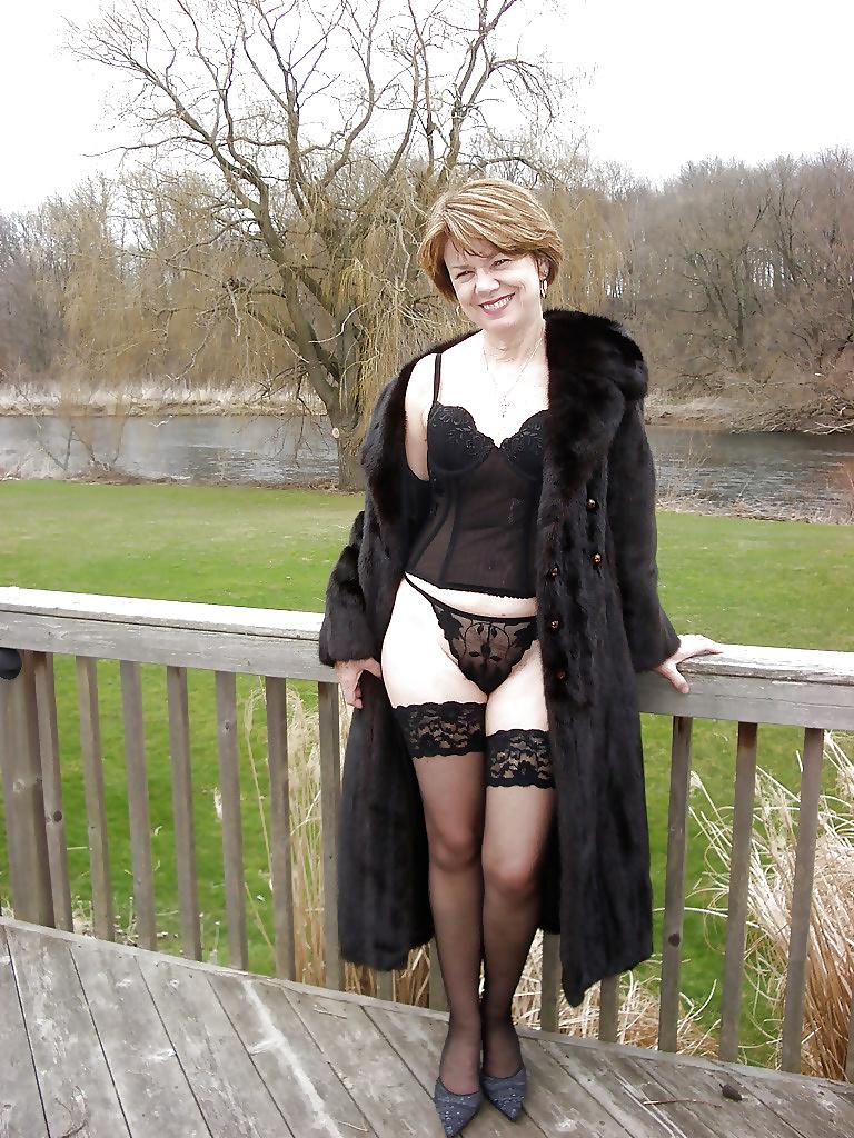 23P Your mom is a sexy dressed slut 7