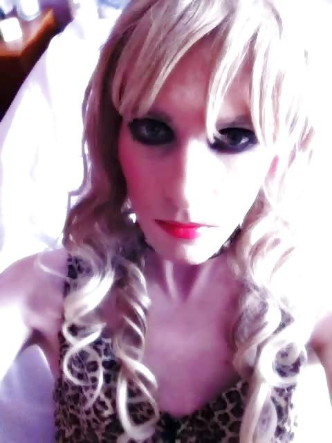 25P Master's Slut Whore  Sandra