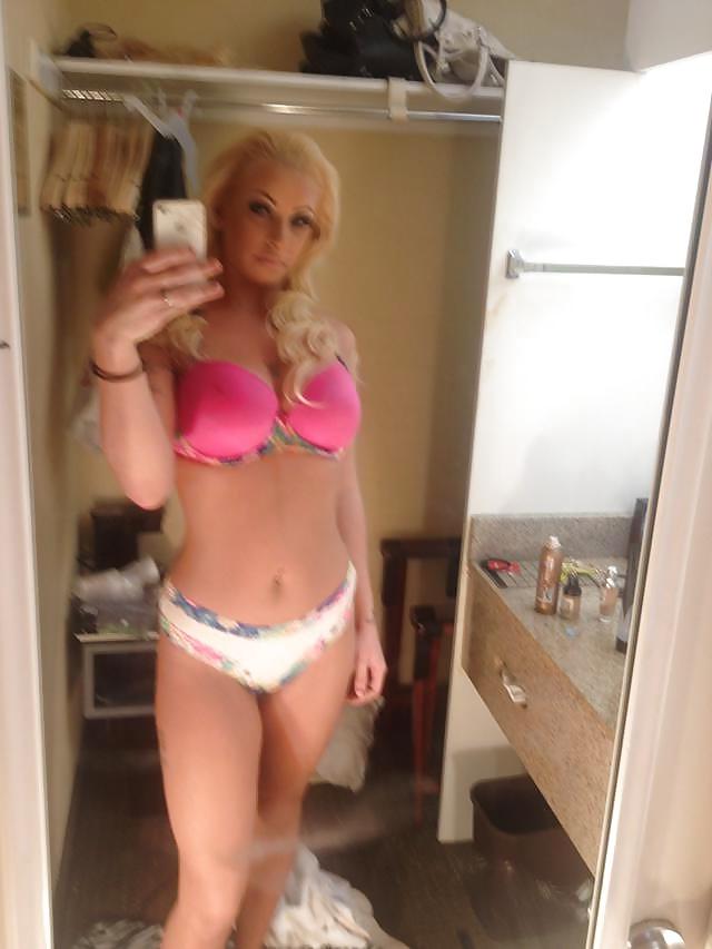 6P Blonde stripper