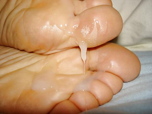 25P Cum On Feet And Heels