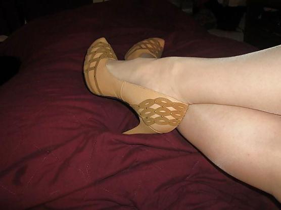 10P Michelle sexy and hot in  Stockings and Heeels