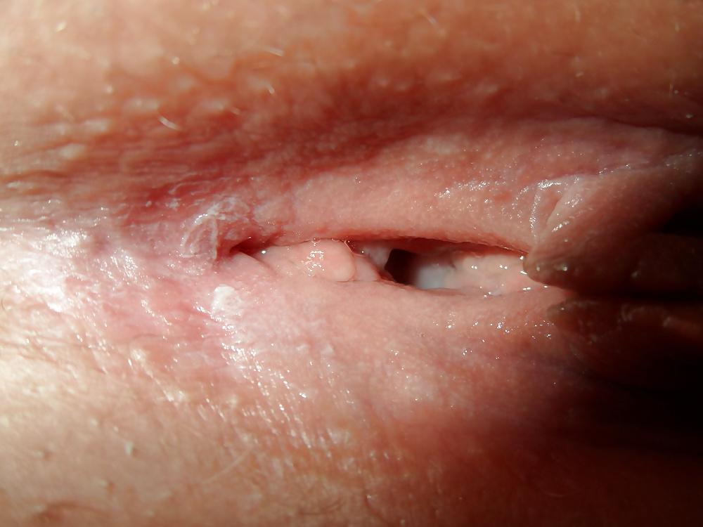 24P Very wet wet wet pussy