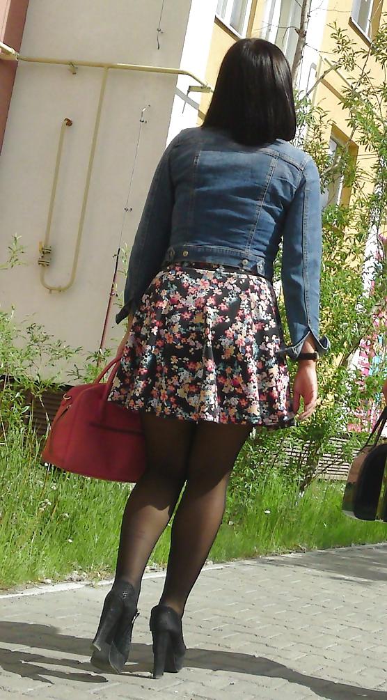 25P Girls with plump legs