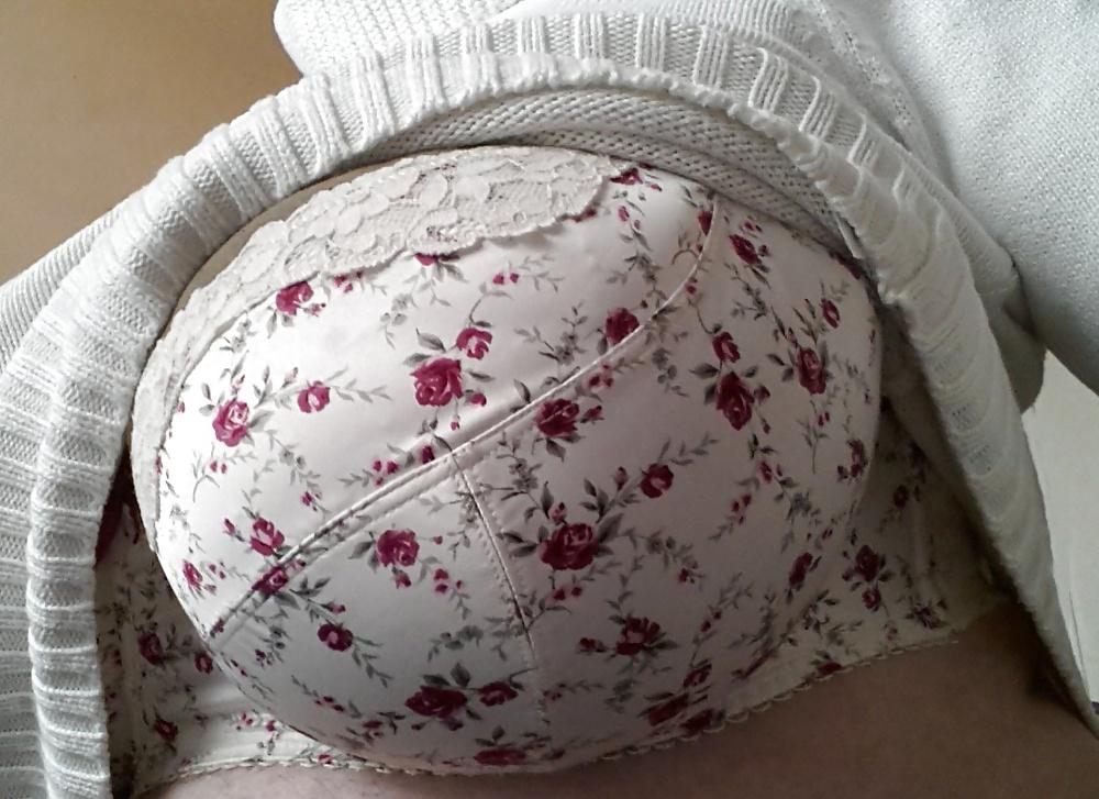 23P Nice Big boobs and bra
