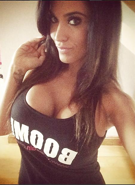 25P Amateurs With Big Boobs