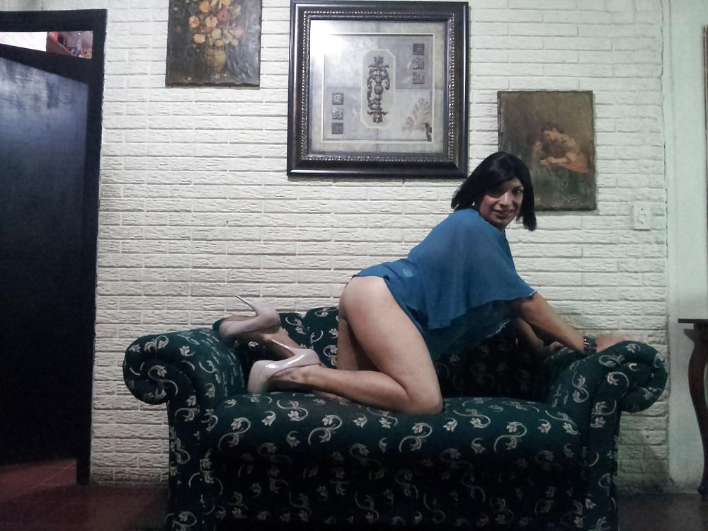 11P Sexy crossdresser posing