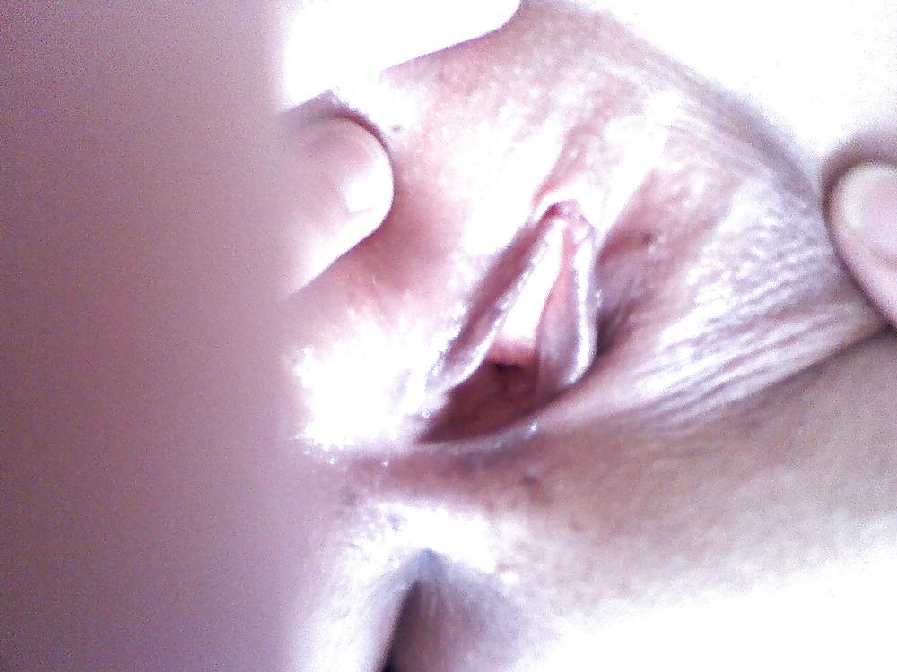 20P Wife showing pussy and ass