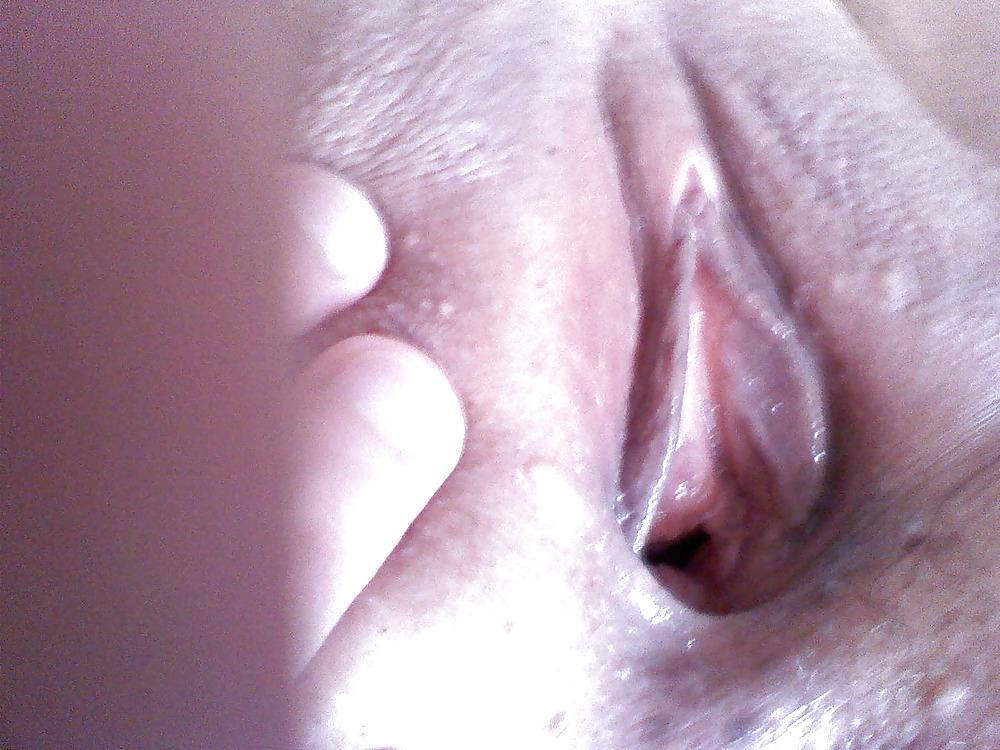 20P Wife showing pussy and ass